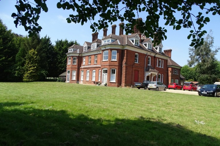 East Hall, Lodge Road